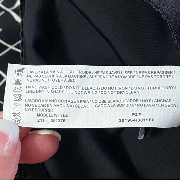 NWT BE CREATIVE / Black & White Tankini Swim Top Size 16 - Picture 5 of 12